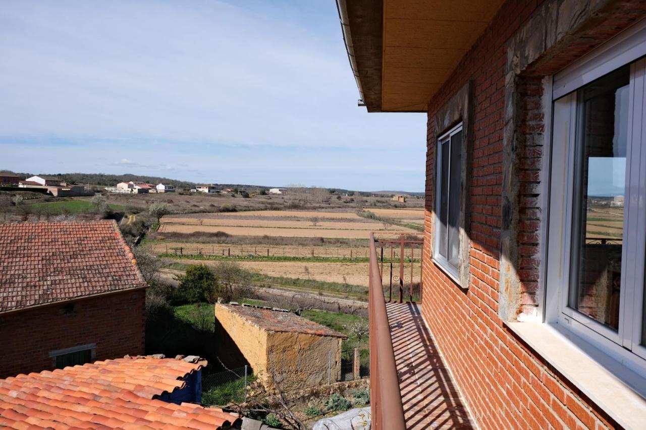 Lar Do Vento Apartment Calzadilla de Tera ภายนอก รูปภาพ