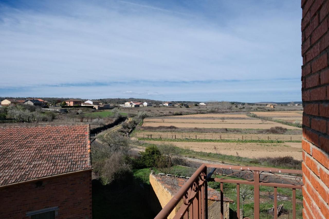 Lar Do Vento Apartment Calzadilla de Tera ภายนอก รูปภาพ